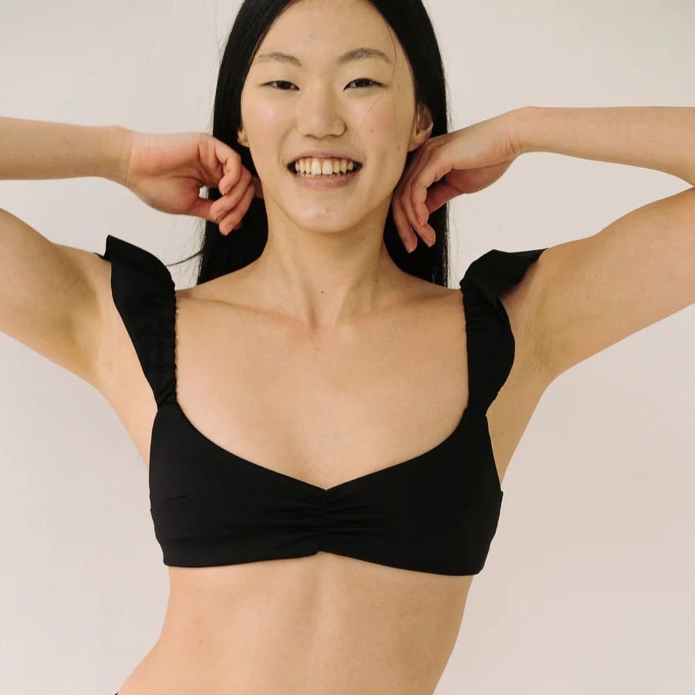 Londre The Ruffle Top Bikini Top in Black (Size M)